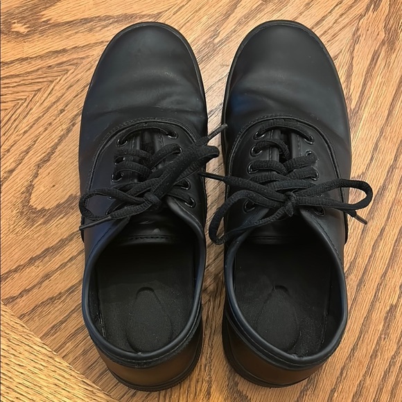 TredSafe Women’s 7.5 US Black Lace Up Slip Resistant Work Shoe Sneakers - Picture 1 of 10